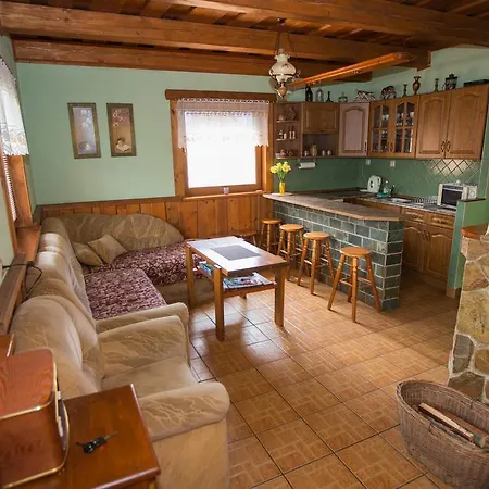 Benusovce Дом отдыха Липтовски-Трновец